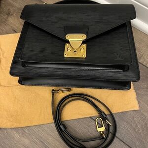 Louis Vuitton Epi Monceau Noir (black) Crossbody/Shoulder/Handbag